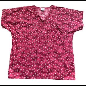 Women’s Medium Scrubs Snowflake Print Scrub Top